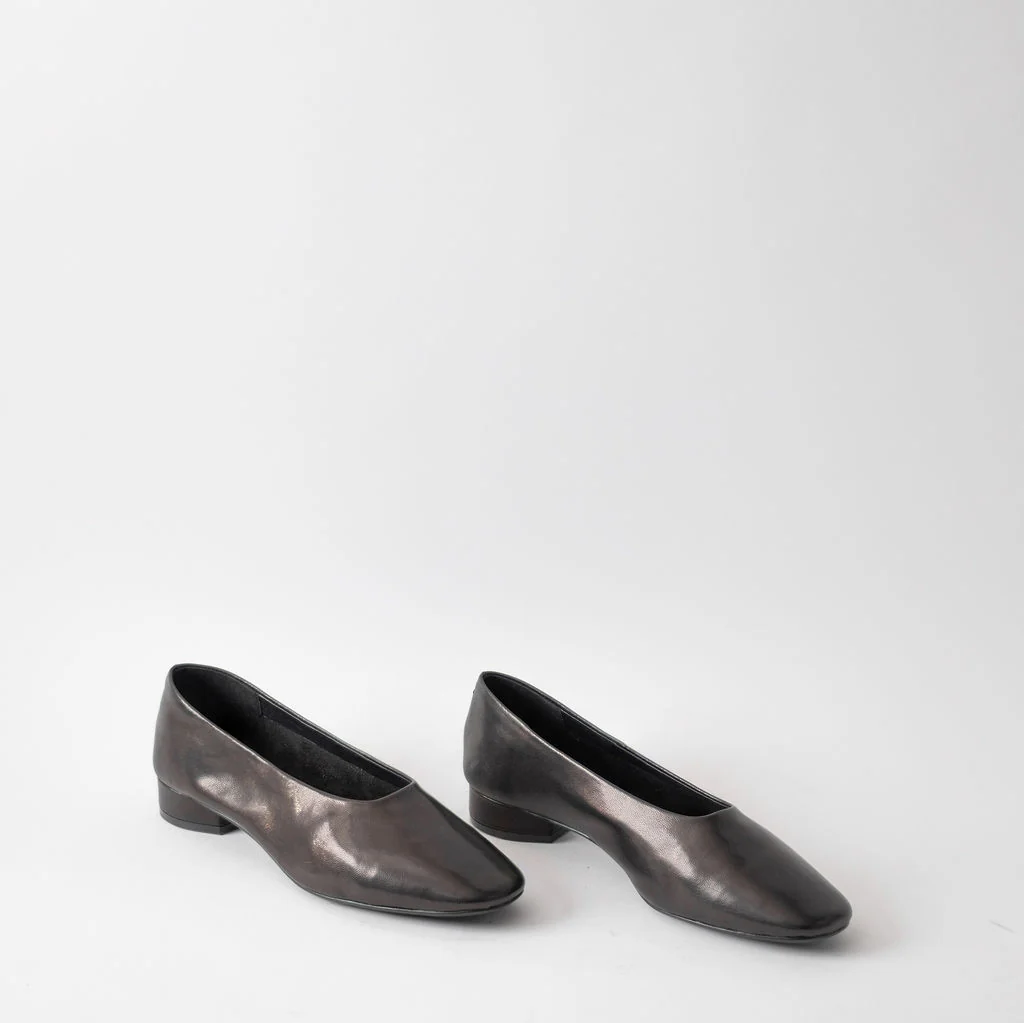 JEFFREY CAMPBELL TRUSTEE BALLET SOCK PUMP -BLACK - Image 2