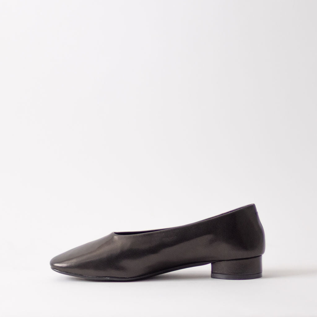 JEFFREY CAMPBELL TRUSTEE BALLET SOCK PUMP -BLACK - Image 6
